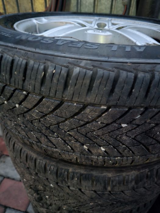 Jante aliaj 5x112 R16 cu anvelope All Season 205/55/R16 2024