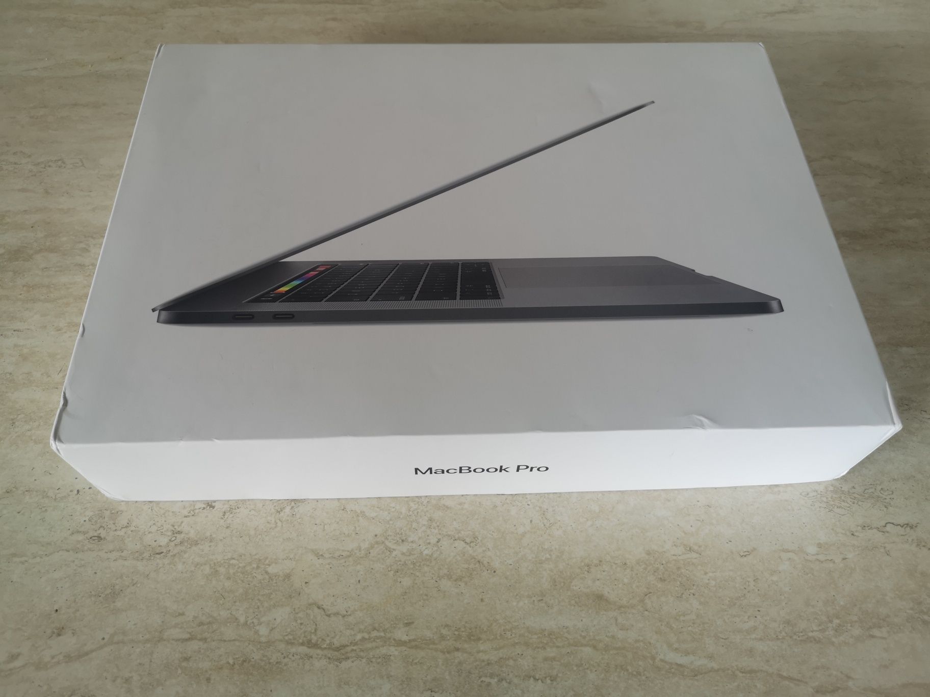 MacBook pro 15 inch. 2018