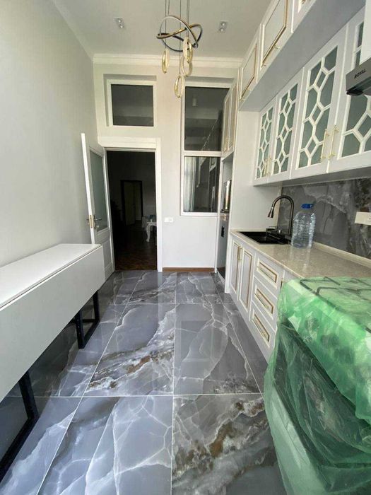 Royal House 2х комнатная подключ квартира 55м2: Кафе Фрегат Яккасарай