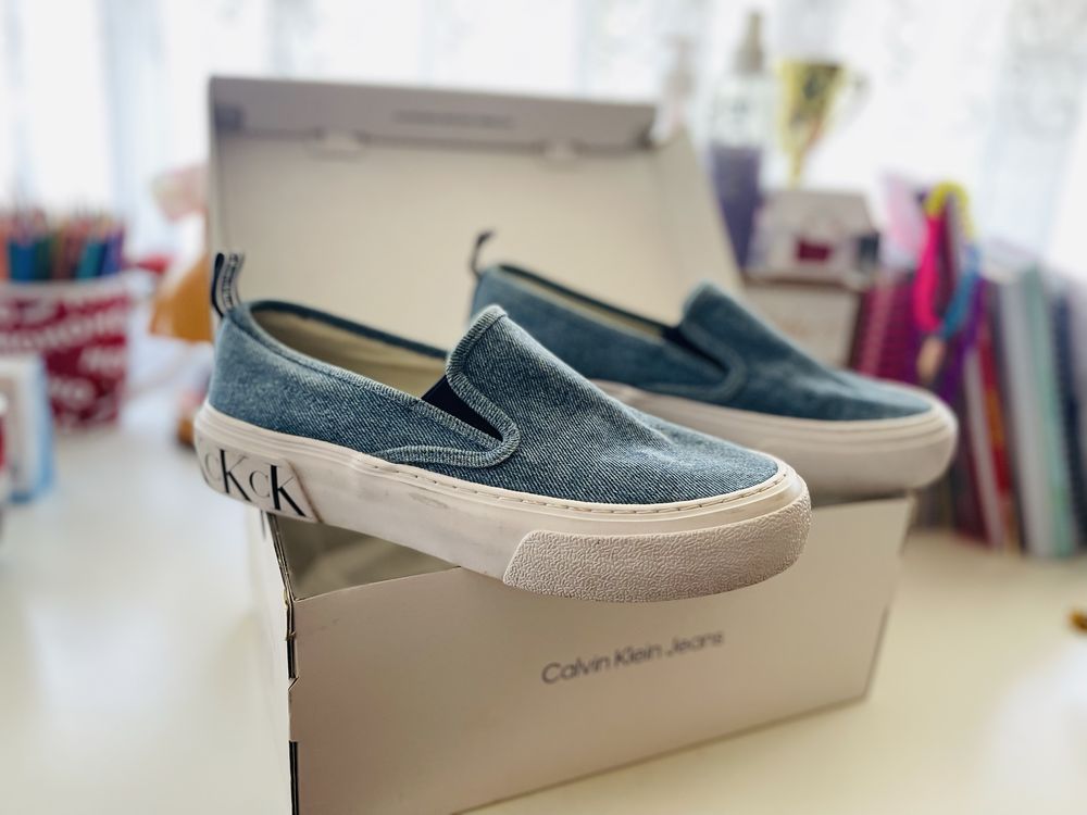 Calvin Klein гуменки от деним