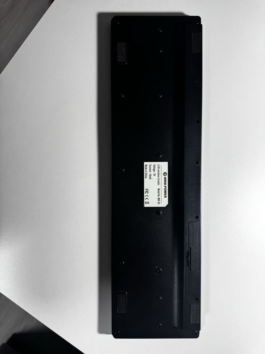 Продаю беспроводную клавиатуру мрм без адаптера