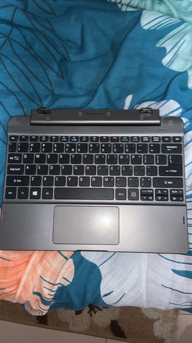 Vand laptop ACER URGENT!!