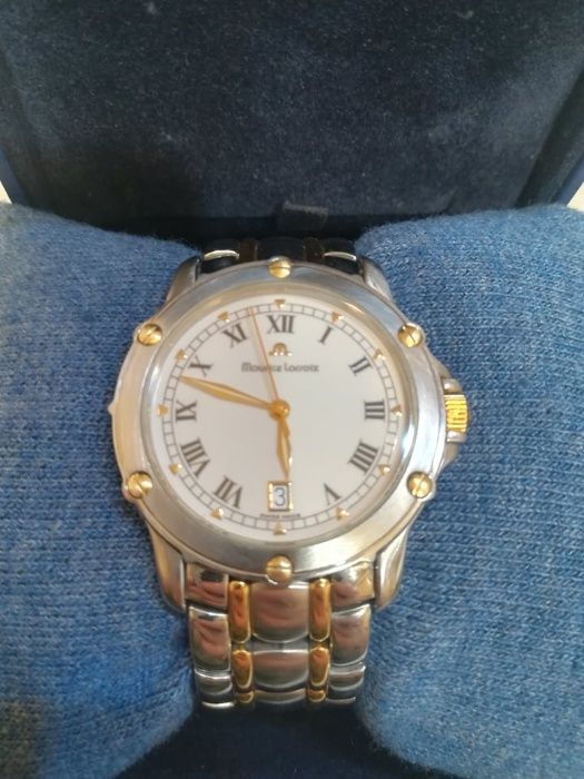 Продавам часовник maurice lacroix