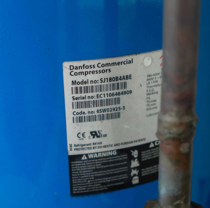 Vand / Inchiriez Chiller DAIKIN 77KW