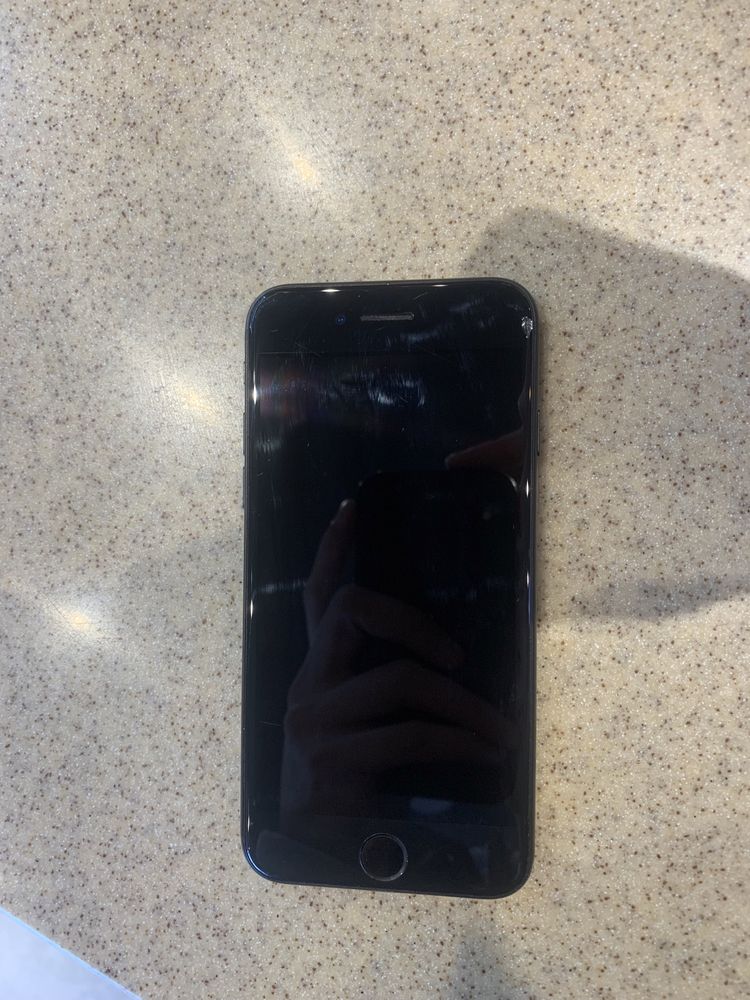 iPhone 7 сатылады