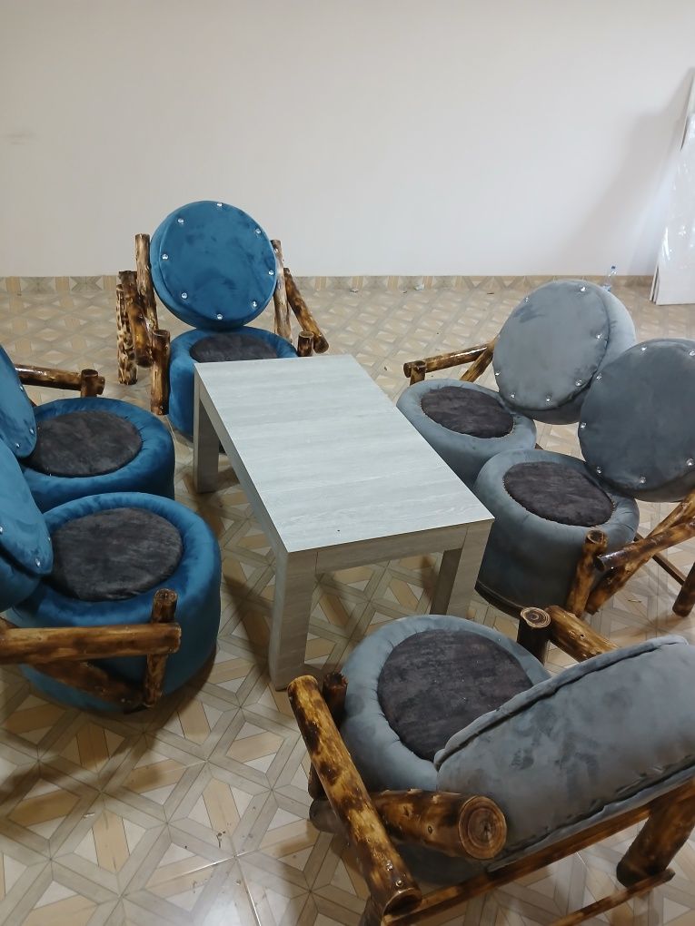 6 kishilik yumshoq dachnik sotiladi