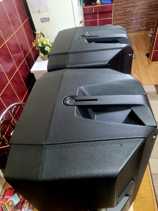 Boxe active RCF 735A  cu huse  fixe