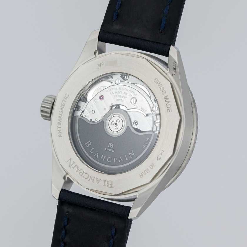 Blancpain Fifty Fathoms Bathyscaphe 38mm Blue dial 5100 1140 O52A