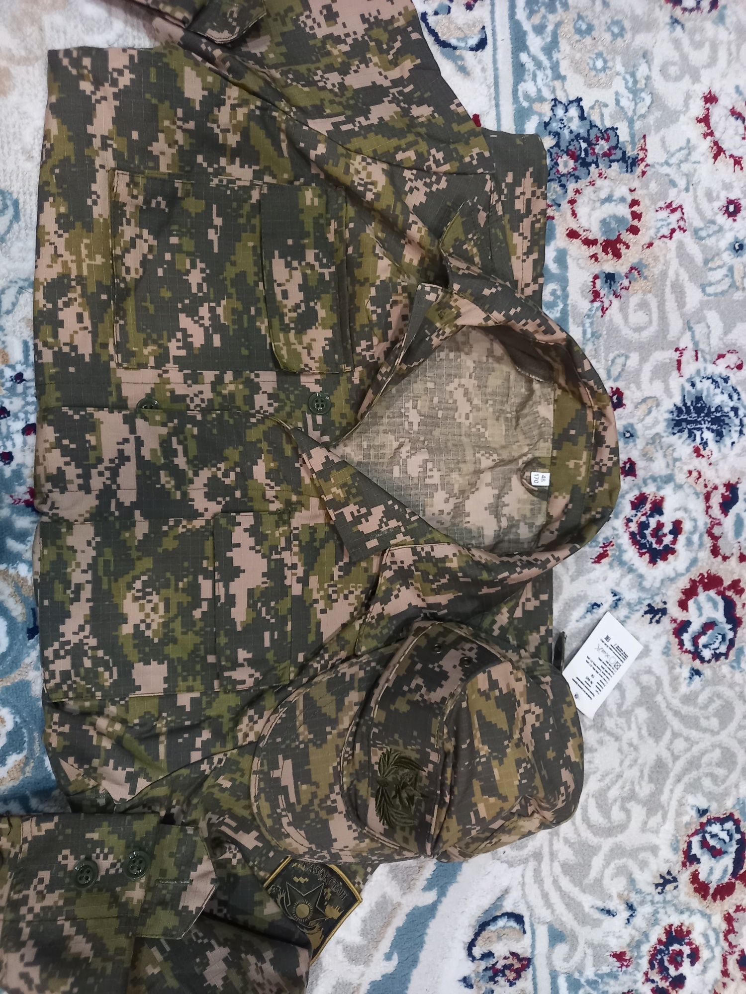 Продам форму военную