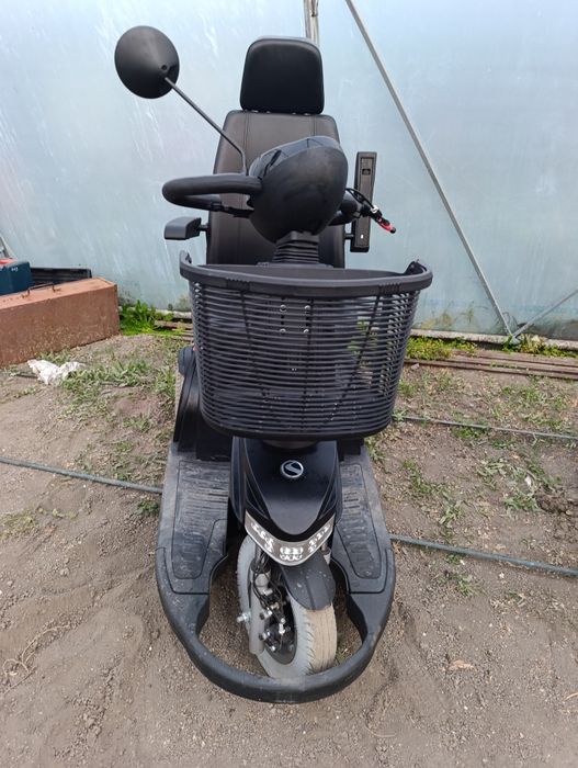 Електрическа инвалидна количка Sterling elte plus2