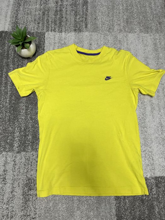 Tricou Nike Galben