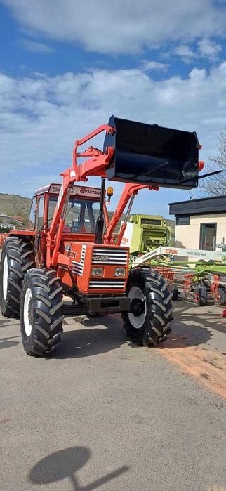 Tractor Fiat 880-5 cu incarcator frontal