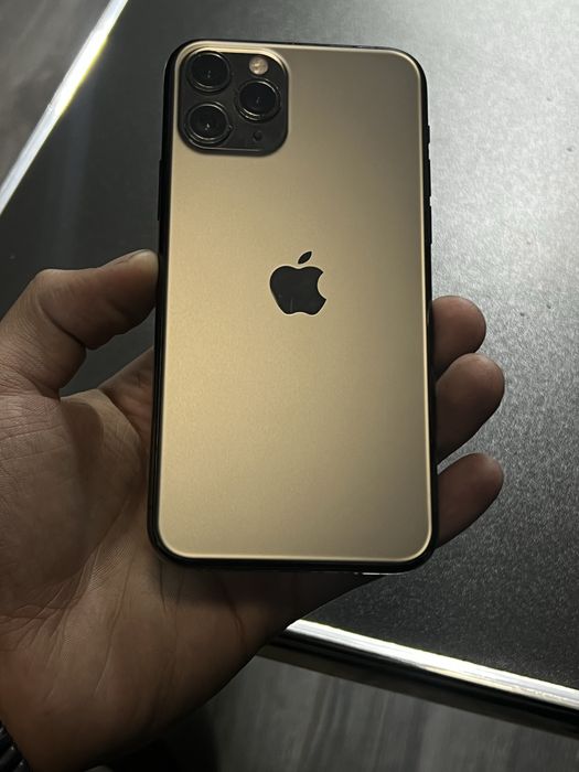 iPhone 11 pro  96%/64 gb