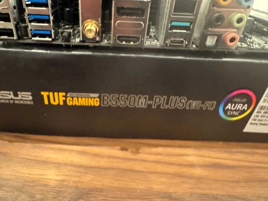 ASUS TUF GAMING B550M-PLUS (WI-FI) + RYZEN 5 5600X 6-Core (4.6 GHz)