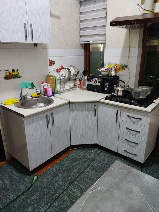 Talaba qizlarga arzon kvartira Toshmi Medgaradok tashmi bez makler