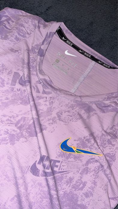 Nike Lilac Graphic Tee – Size M (Fits Like XS)