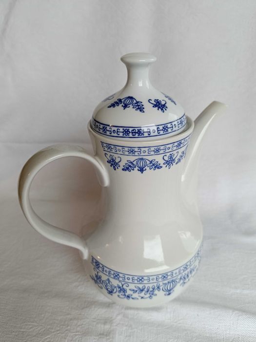 Чайник     Kahla