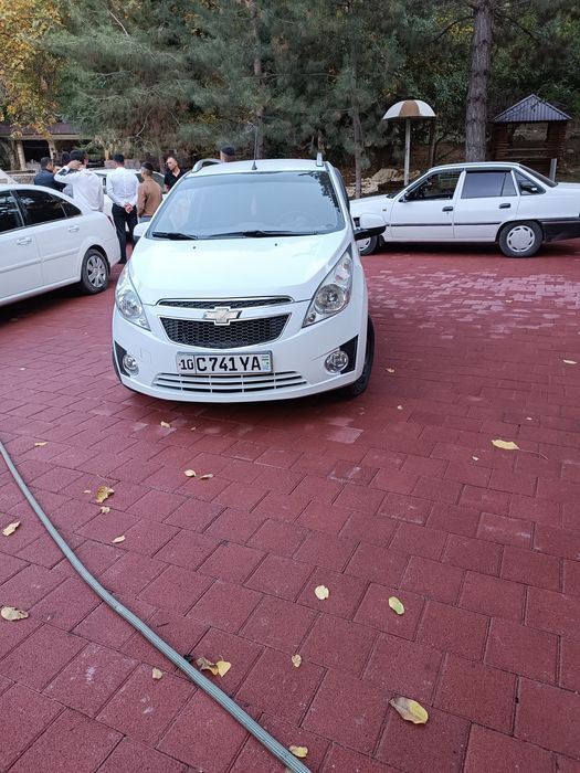 Spark sotiladi navarotlari bor