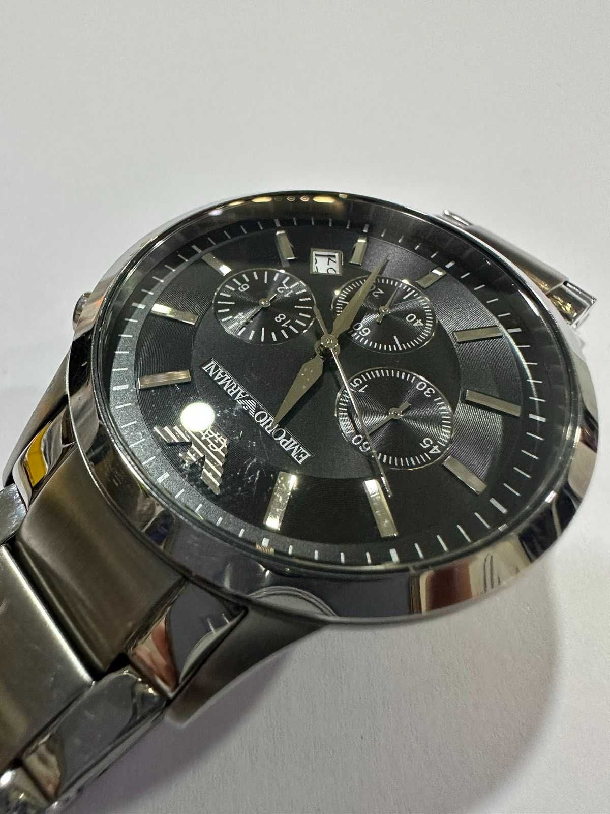 Продавам Emporio Armani AR2434