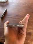 Vand iphone X telefonu nare nici o problema sanatate baterie. 100%