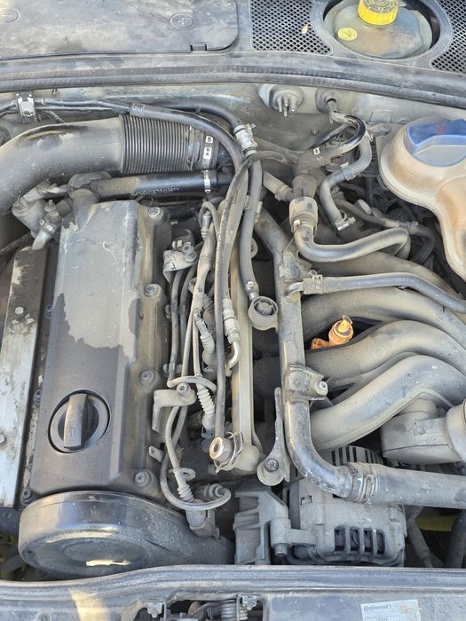 Audi A4 1.6 benzina – An 2000 – 231.000 km reali