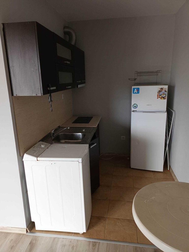 Продава се Едностаен апартамент в к.к. Слънчев бряг - 60 кв.м за 1000 €/кв.м - Снимка #3