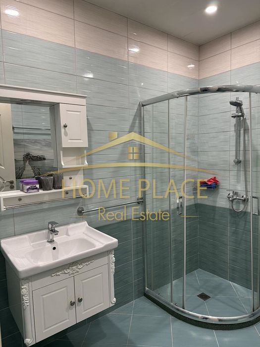 Дава се под наем Тристаен апартамент в Варна, Бриз - 130 кв.м за 1173 € - Снимка #8