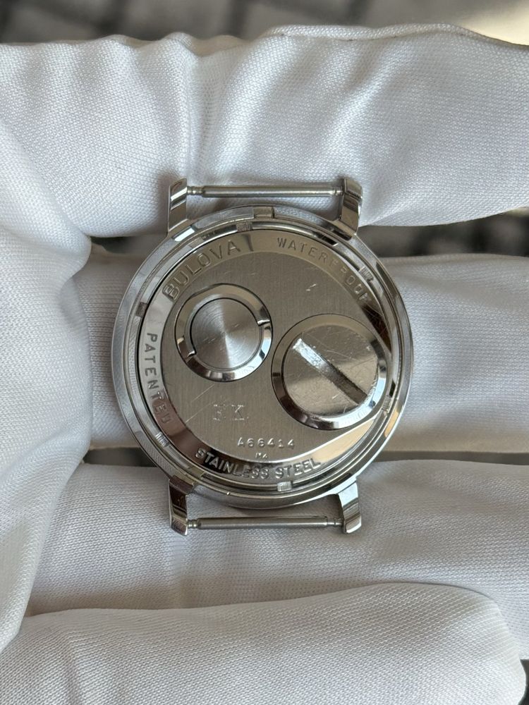 Часовник BULOVA ACCUTRON 214 SPACEVIEW 1964 M4 Камертон
