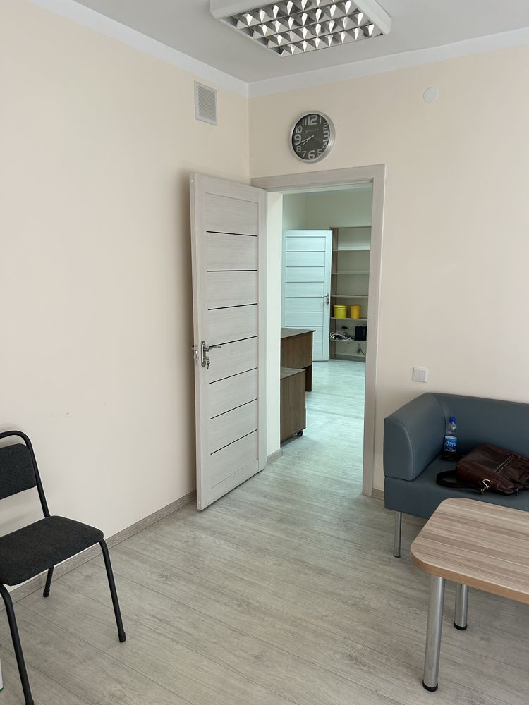 Офис сдам в аренду 71,5 м. кв