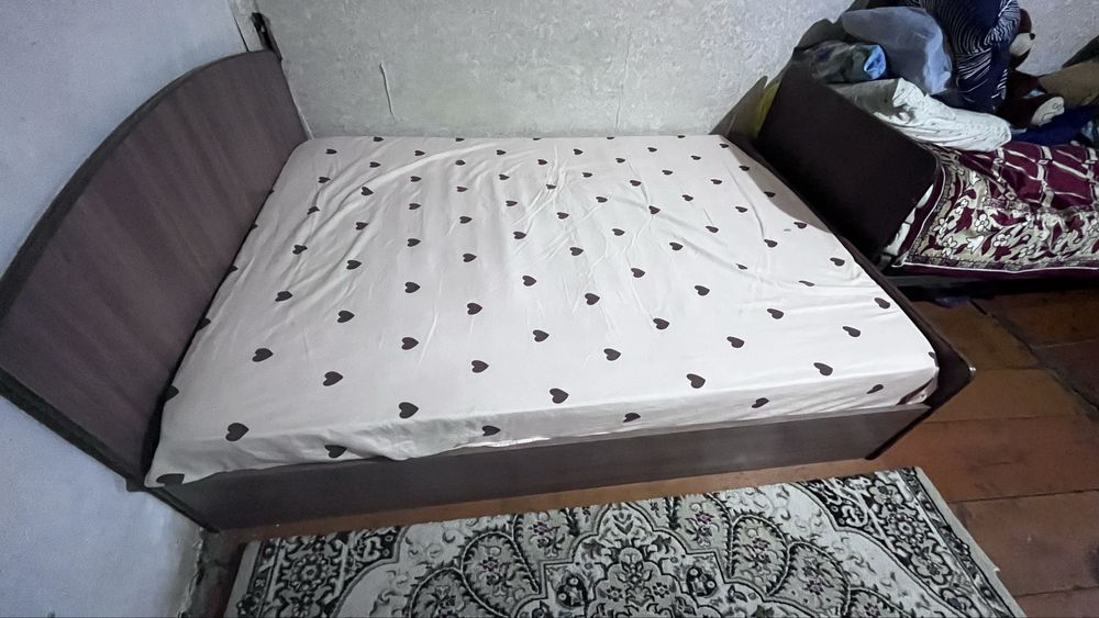 Продам кровать 2х спальную