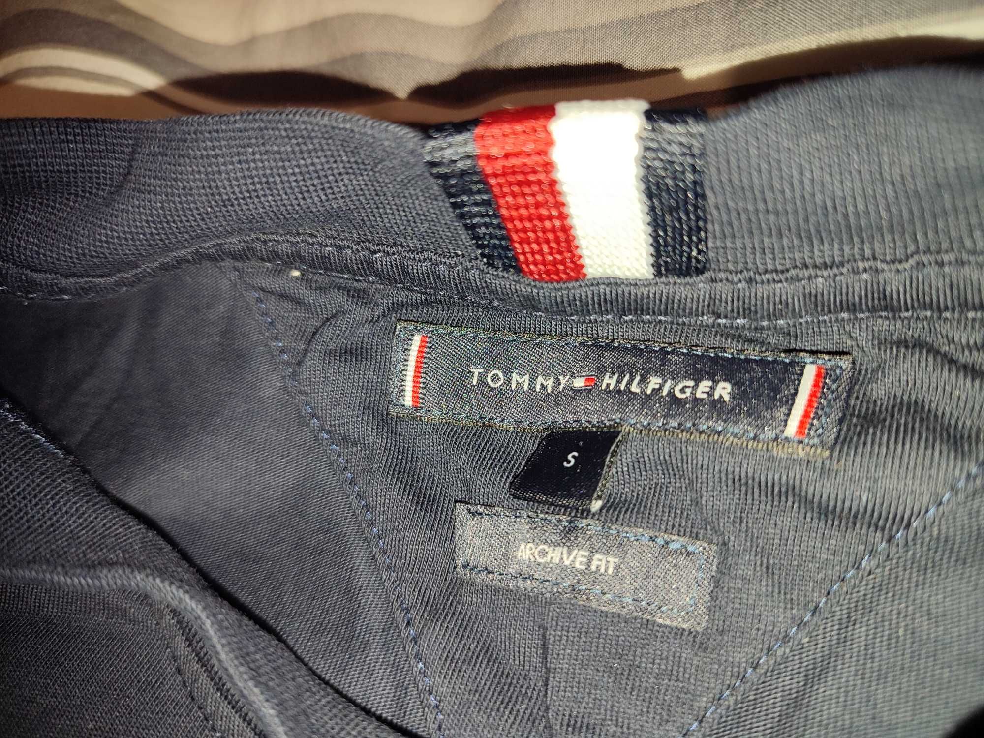 Tommy Hilfiger тениска
