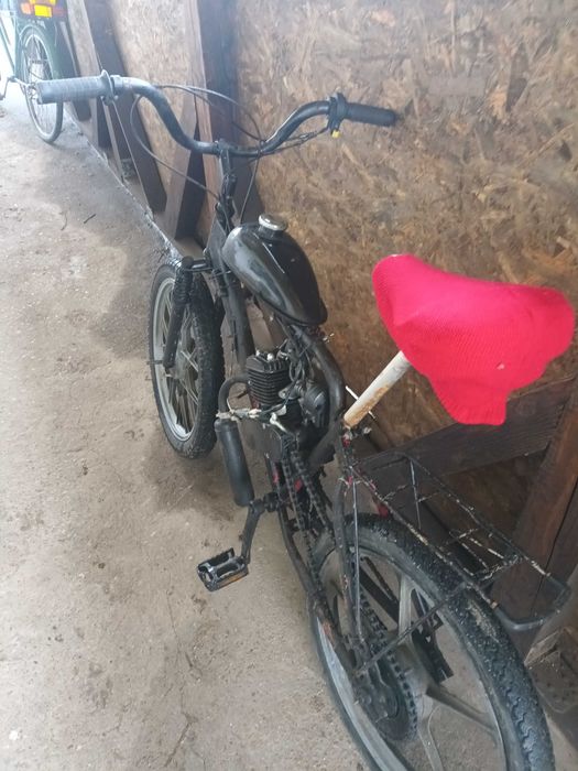 Bicicleta cu motor