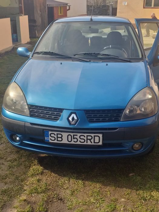 Vând Renault Clio 2 1.5 dci