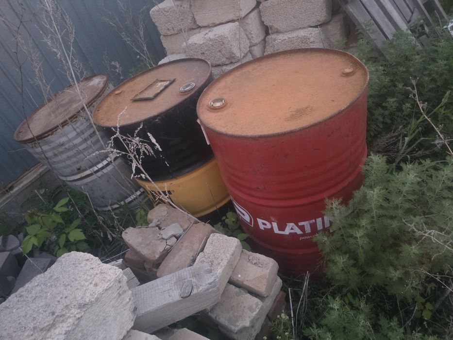 Продам бочки 200 литров