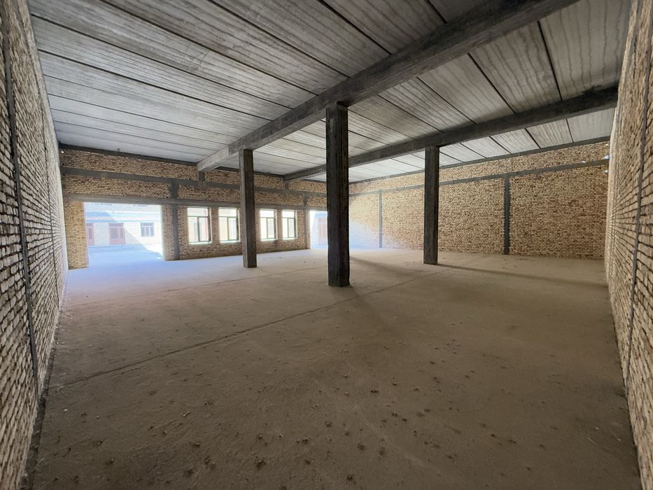 БИНО  Сотилади..