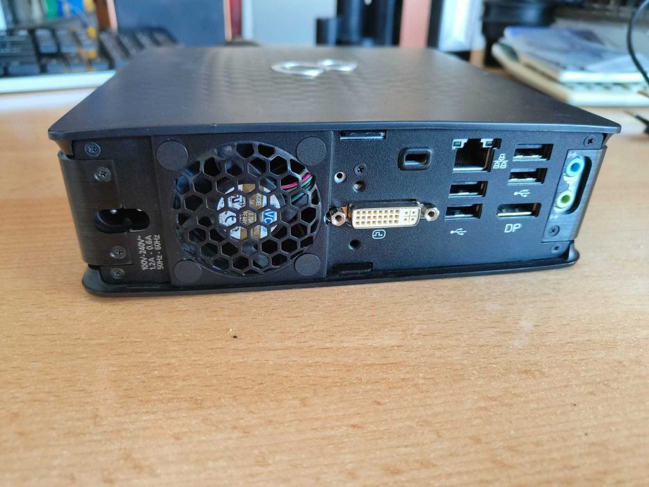 Calculator Mini Fujitsu i3 4170 T 3.20 GHz, SSD 128 GB, 8 GB Ram