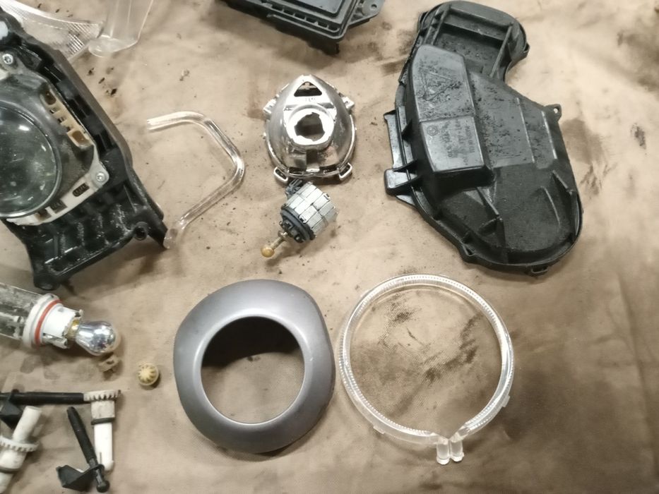 Е81 фар на части бмв е82 е87 е88 bmw e81 e82 e87 e88 капачка лупа