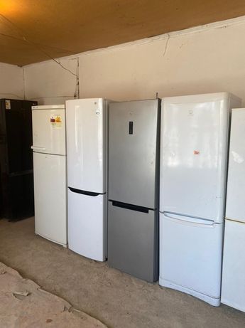 Продам рабочие холодильники