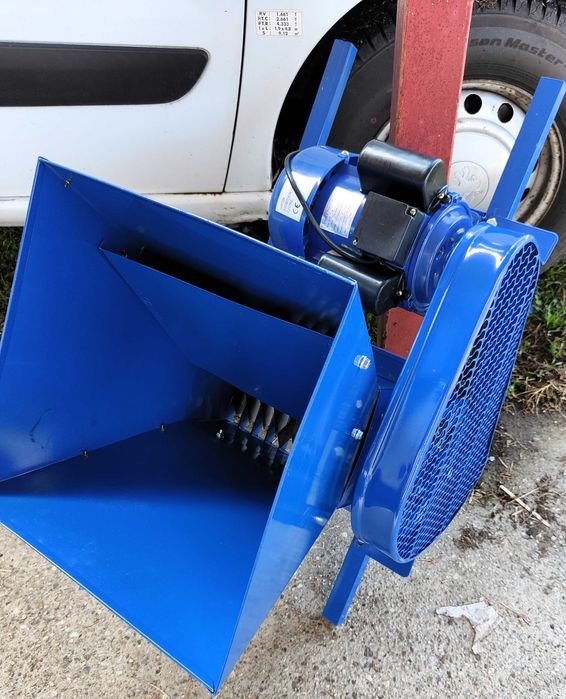 Zdrobitor/Tocator fructe & legume electric 500K/Ora,CAMPION Ural 2,5kW