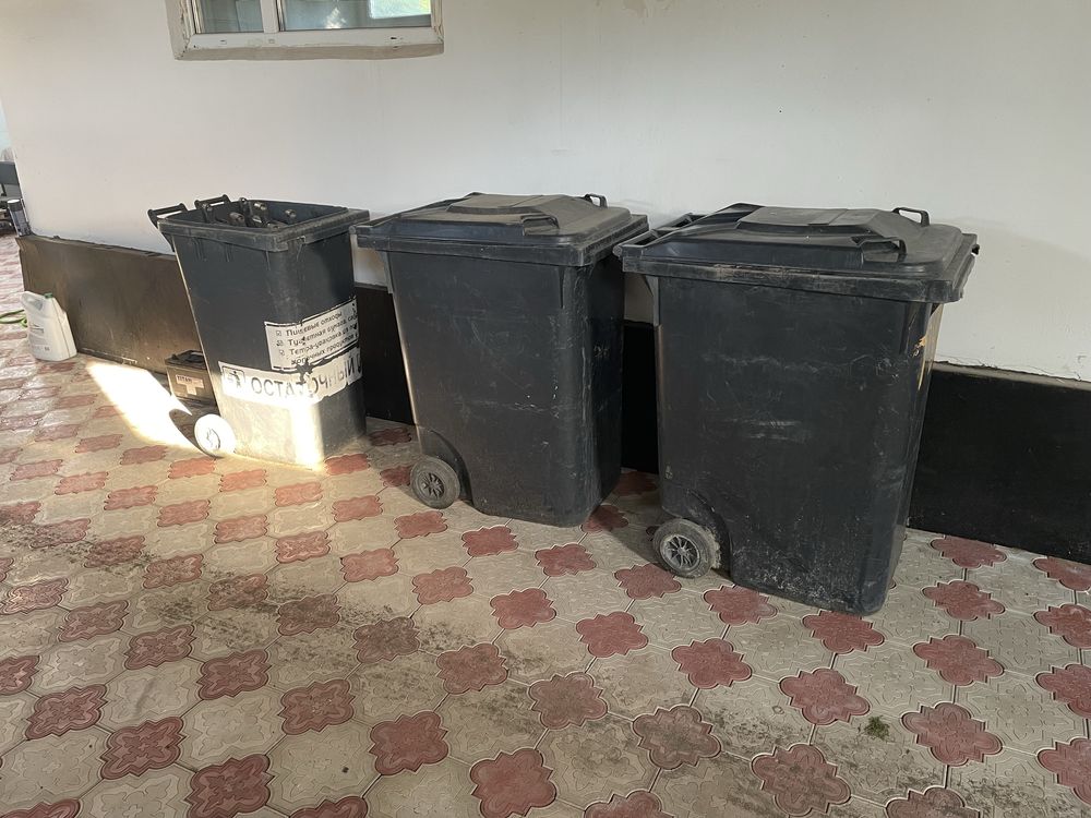 Продаю муссорный контейнеры