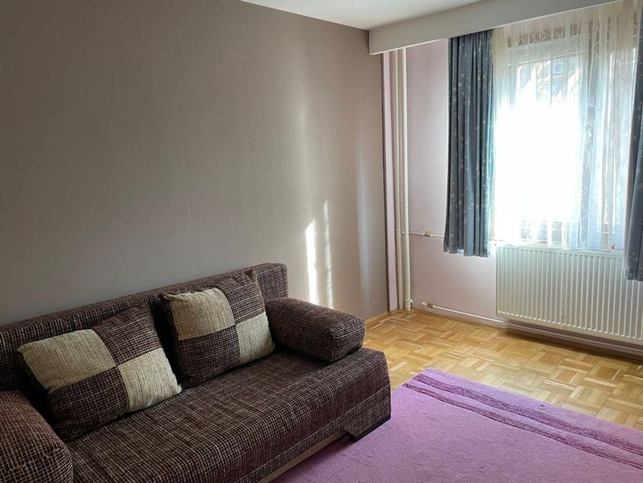 Inchiriere - apartament 3 camere Crangasi cu loc de parcare