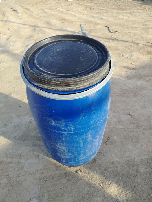 Plastik bochka 170 litr
