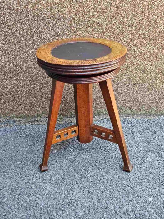 Ретро столче за пиано в перфектно състояние