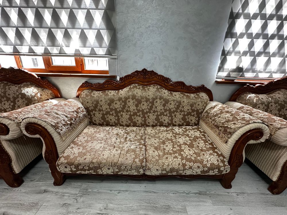 Продаётся диван с креслой