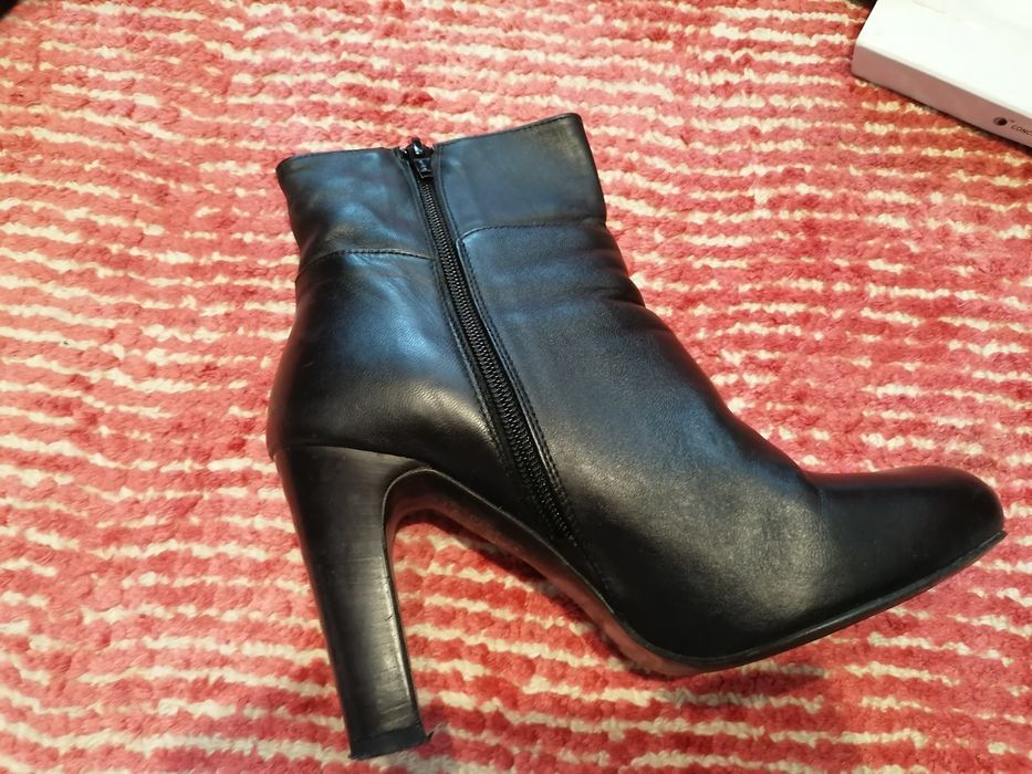 Pantofi negri cu toc pentru dama din piele marime 38 de la ninewest