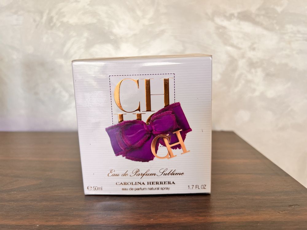 Carolina Herrera CH Sublime парфюмерная вода EDP 50 мл, для женщин