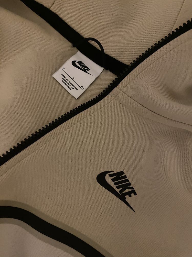 Nike Tech Fleece Full-Zip
