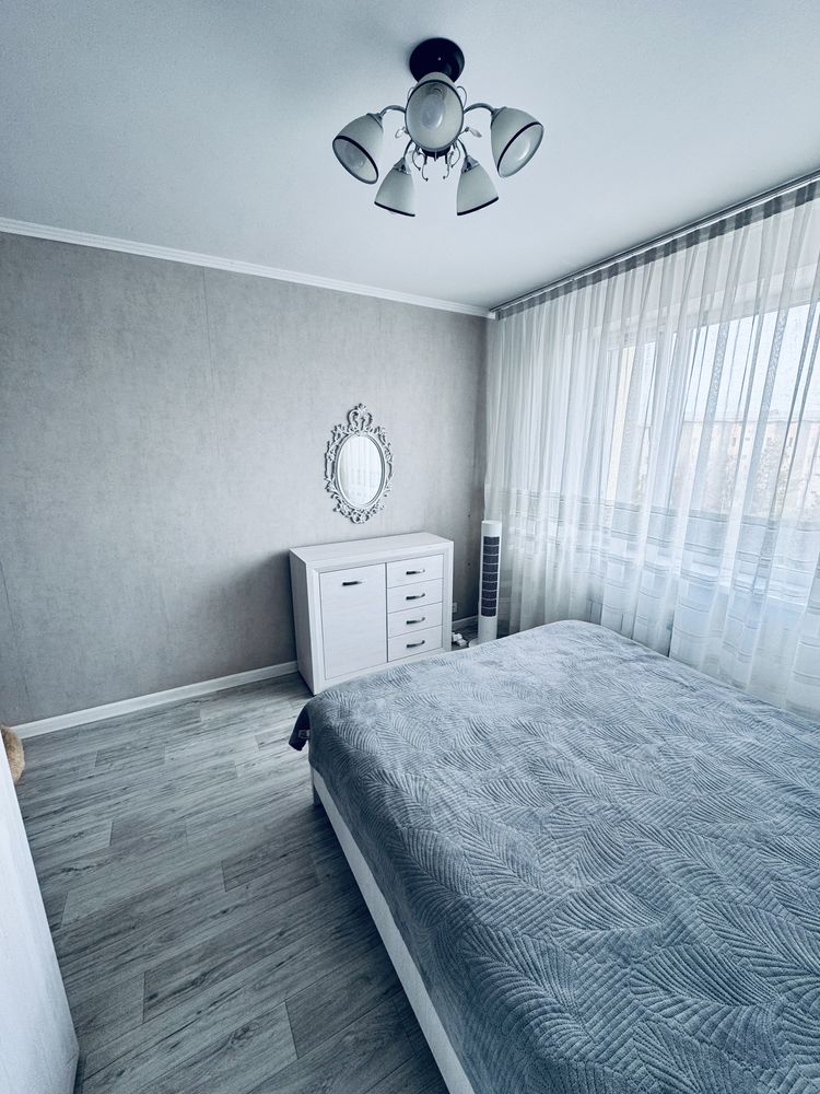 Продам 3х комнатную квартиру 4 мкр дом 21А
