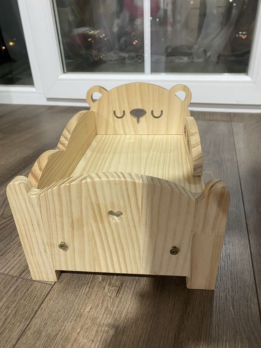 Кровать для куклы