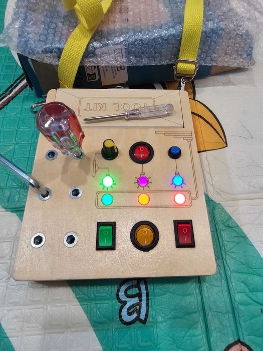 Дървен изиборд мини версия с инструменти